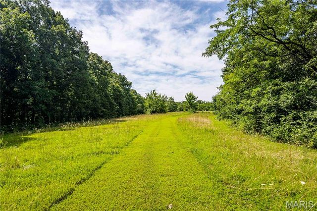 2 Whitetail Ridge Road, Eolia, MO 63344
