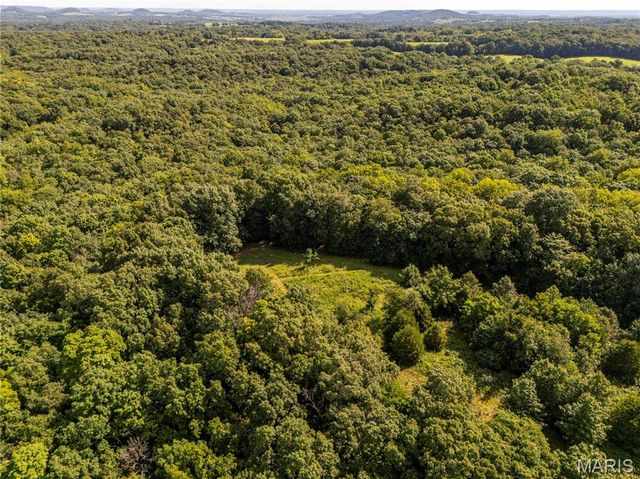 2 Whitetail Ridge Road, Eolia, MO 63344