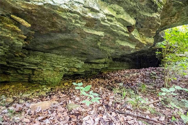 2 Whitetail Ridge Road, Eolia, MO 63344