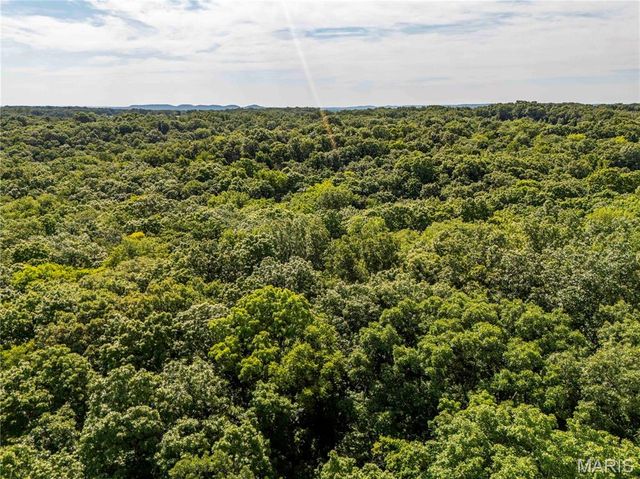 2 Whitetail Ridge Road, Eolia, MO 63344
