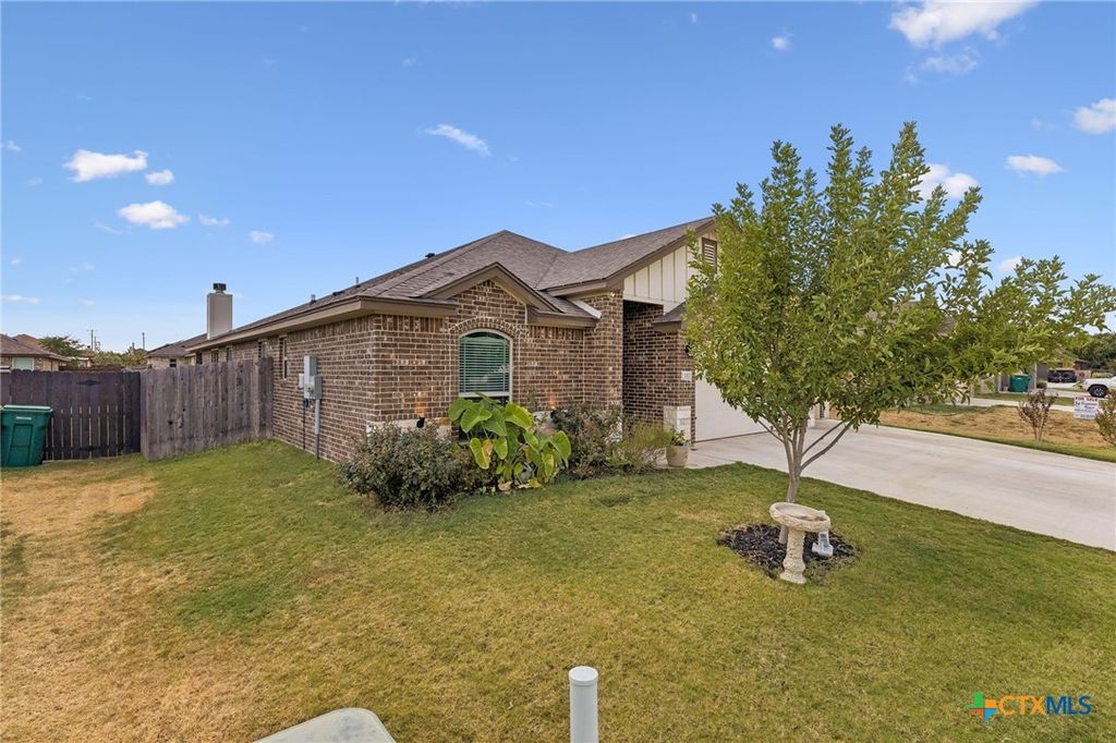 Image 2 of property listing at 3317 James Ridge Drive, Belton, TX 76513