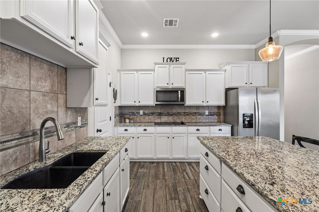 Image 25 of property listing at 3317 James Ridge Drive, Belton, TX 76513