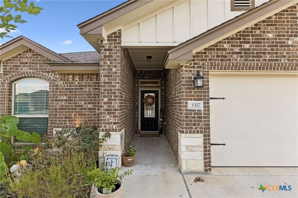 Image 3 of property listing at 3317 James Ridge Drive, Belton, TX 76513