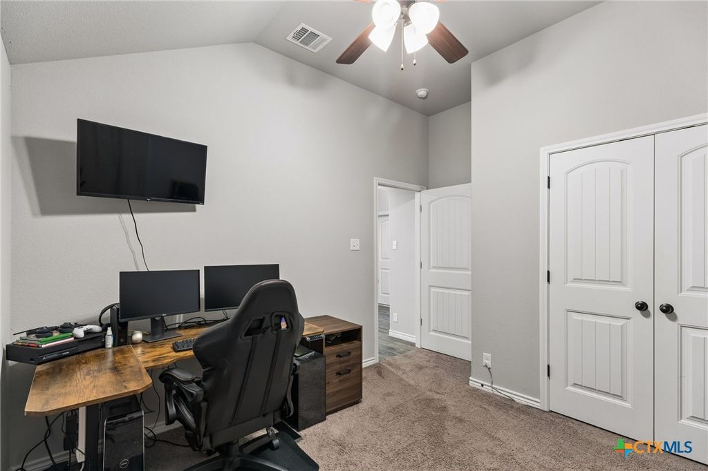 Image 9 of property listing at 3317 James Ridge Drive, Belton, TX 76513