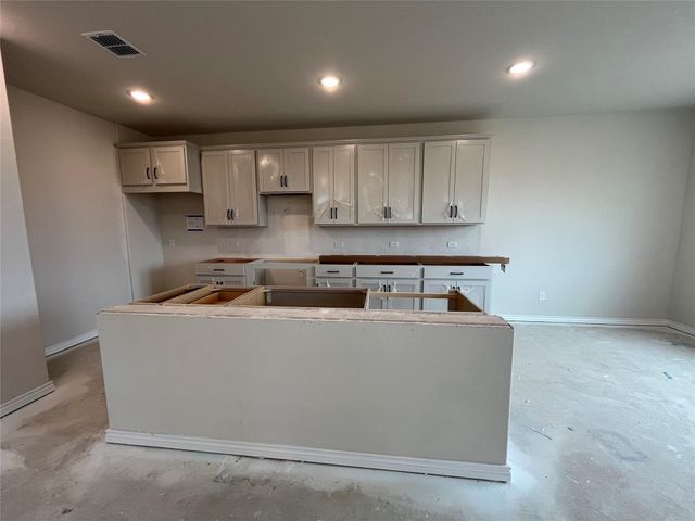 137 Clover BND, Liberty Hill, TX 78642