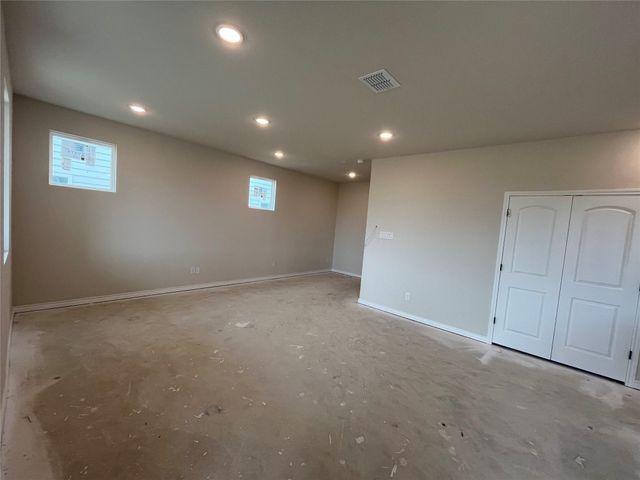 137 Clover BND, Liberty Hill, TX 78642