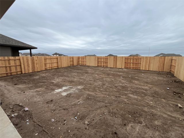 137 Clover BND, Liberty Hill, TX 78642