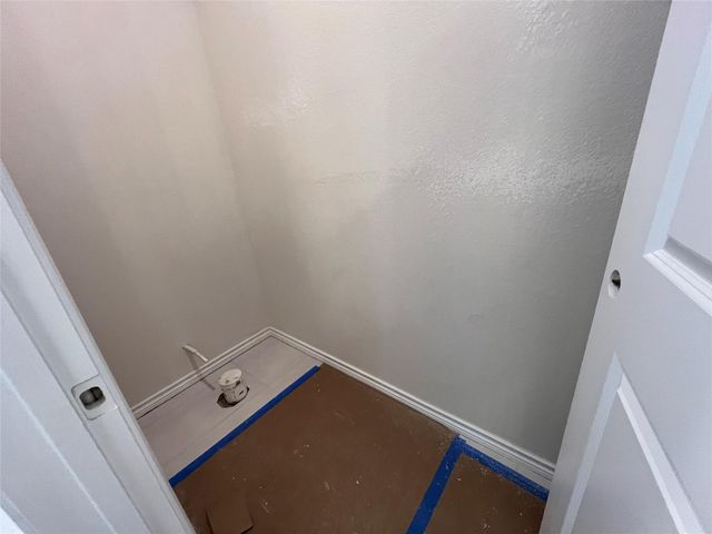 137 Clover BND, Liberty Hill, TX 78642