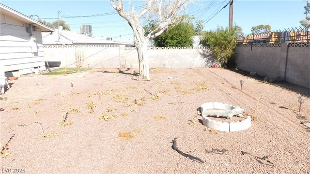 6541 Casada Way, Las Vegas, NV 89107