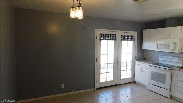 6541 Casada Way, Las Vegas, NV 89107