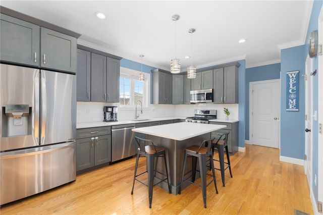 136 Cobble Hill Road, Lincoln, RI 02865