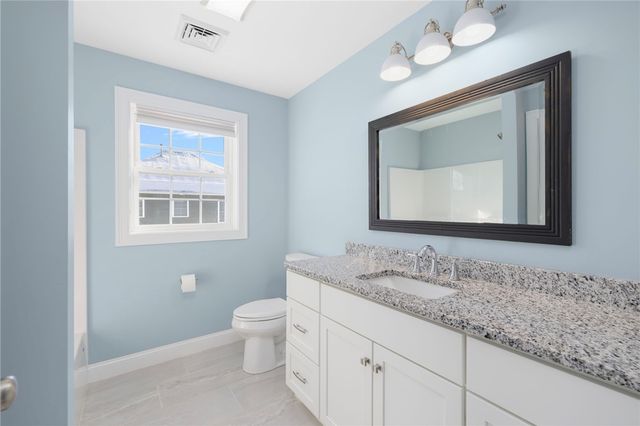 136 Cobble Hill Road, Lincoln, RI 02865