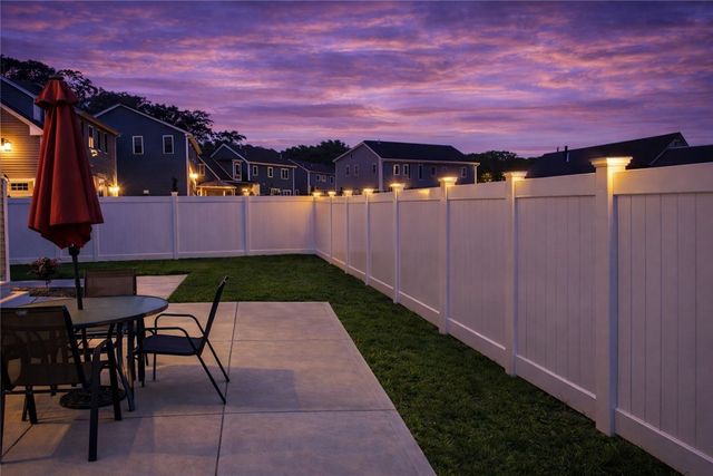 136 Cobble Hill Road, Lincoln, RI 02865