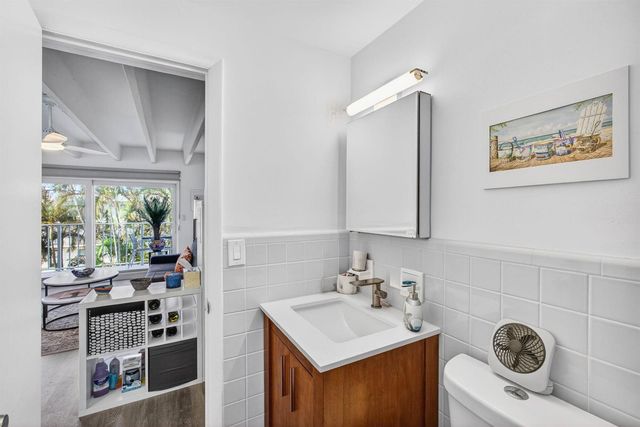 4001 S Ocean Boulevard 308, South Palm Beach, FL 33480
