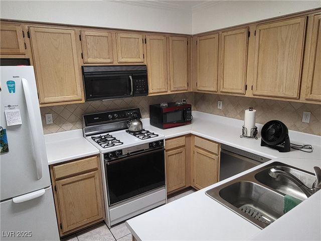 2120 Willowbury Drive C, Las Vegas, NV 89108