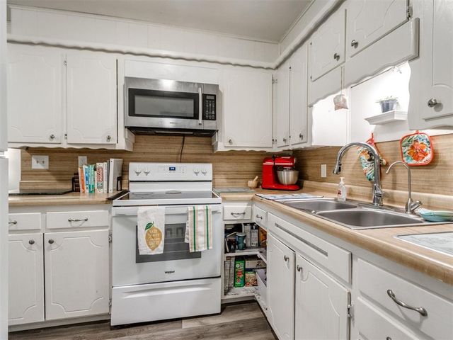 3325 S Independence Avenue, Oklahoma City, OK 73119