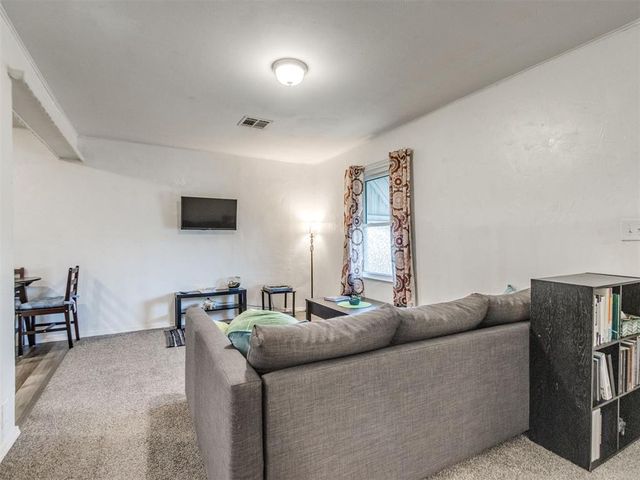 3325 S Independence Avenue, Oklahoma City, OK 73119