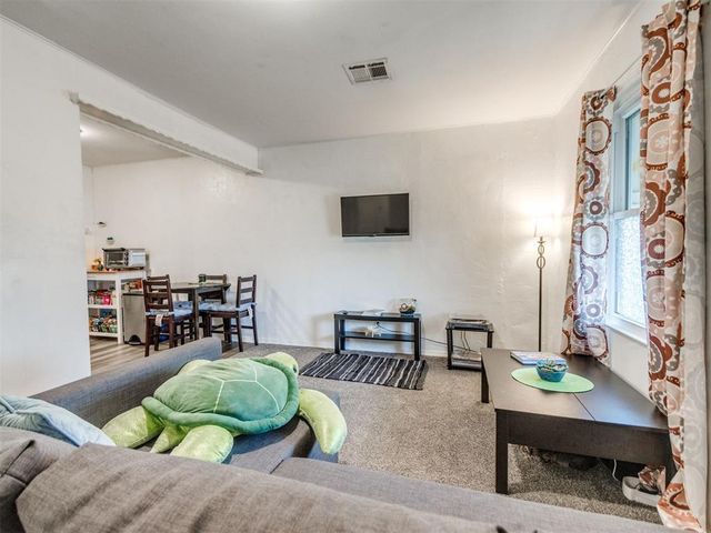 3325 S Independence Avenue, Oklahoma City, OK 73119