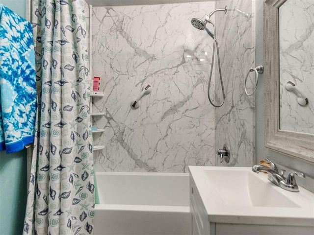 3325 S Independence Avenue, Oklahoma City, OK 73119