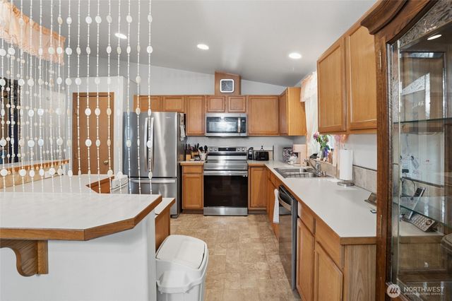 6201 SE Mile Hill Drive, Port Orchard, WA 98366