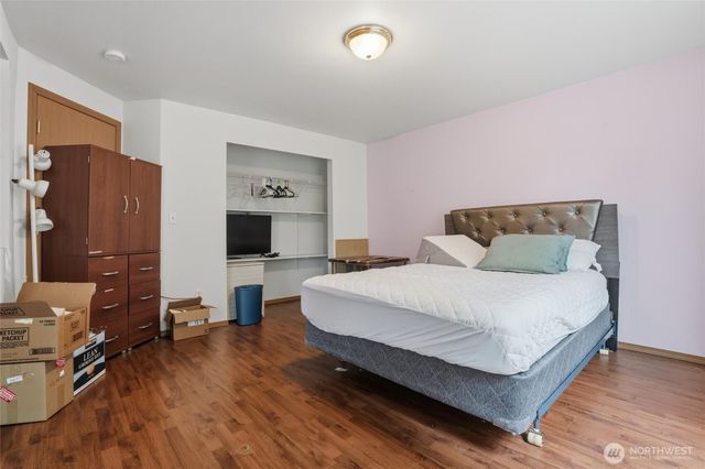 6201 SE Mile Hill Drive, Port Orchard, WA 98366