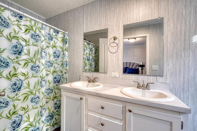 85 Wounded Knee Lane, Hayesville, NC 28904