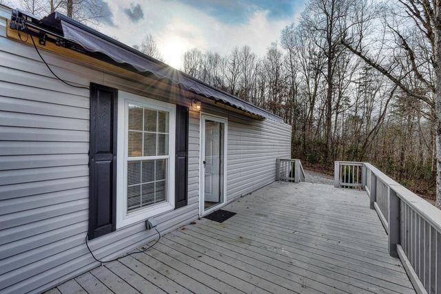 85 Wounded Knee Lane, Hayesville, NC 28904