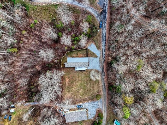 85 Wounded Knee Lane, Hayesville, NC 28904