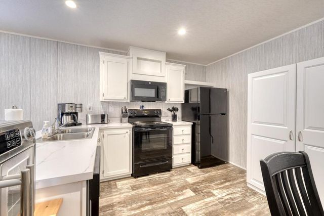 85 Wounded Knee Lane, Hayesville, NC 28904