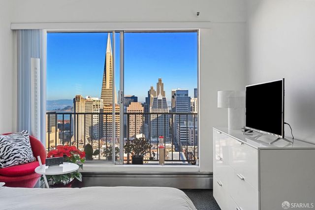 10 Miller Place 1002, San Francisco, CA 94108