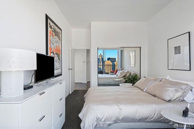 10 Miller Place 1002, San Francisco, CA 94108