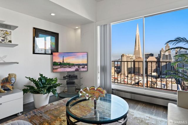 10 Miller Place 1002, San Francisco, CA 94108