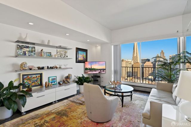 10 Miller Place 1002, San Francisco, CA 94108