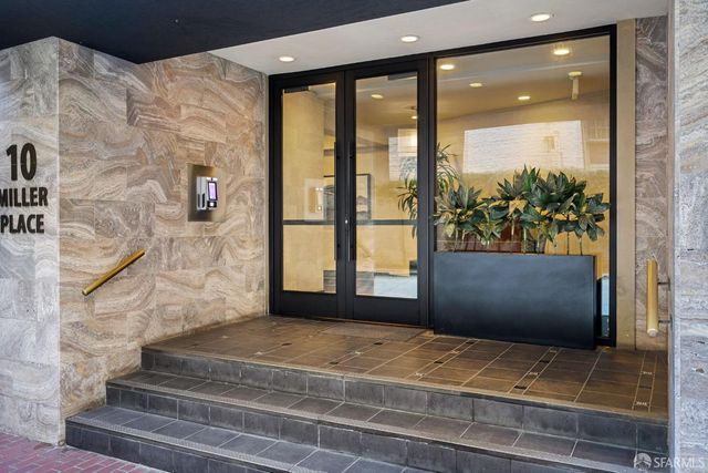10 Miller Place 1002, San Francisco, CA 94108