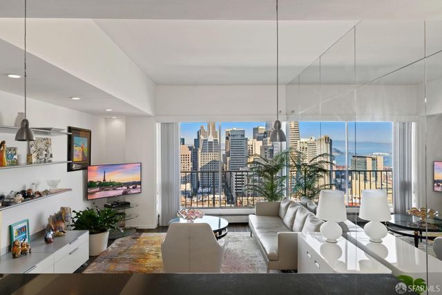 10 Miller Place 1002, San Francisco, CA 94108