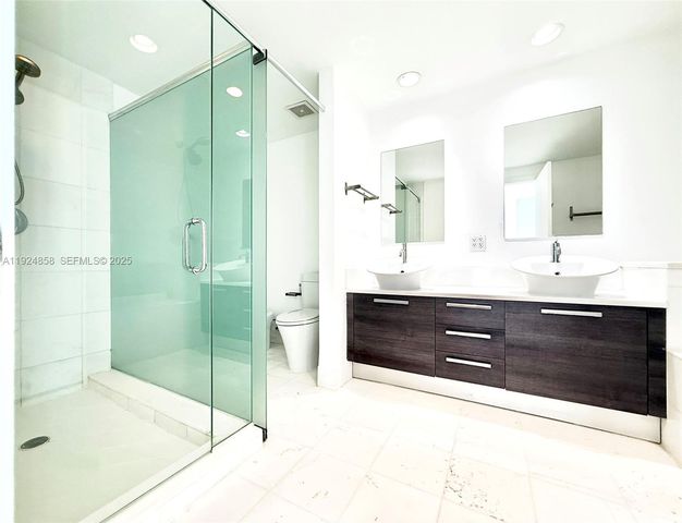 2950 NE 188th St 525, Aventura, FL 33180