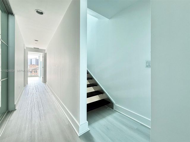 2950 NE 188th St 525, Aventura, FL 33180