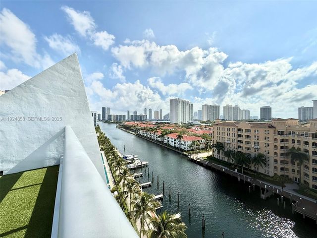 2950 NE 188th St 525, Aventura, FL 33180