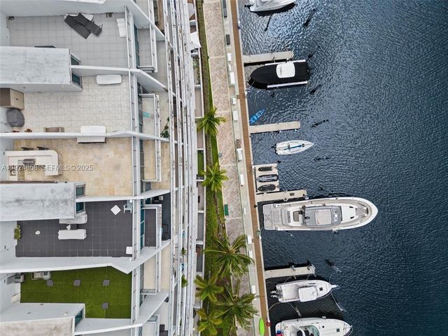 2950 NE 188th St 525, Aventura, FL 33180