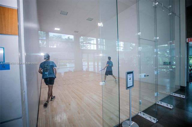 2950 NE 188th St 525, Aventura, FL 33180