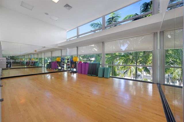 2950 NE 188th St 525, Aventura, FL 33180