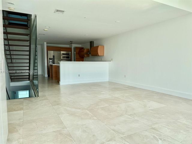 2950 NE 188th St 525, Aventura, FL 33180