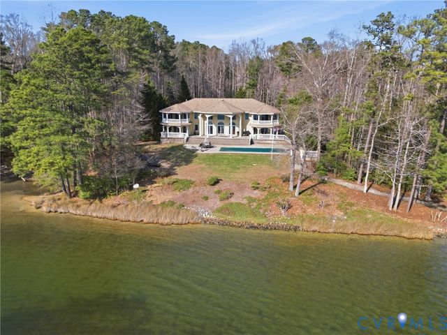 1356 Eagles Trce, Lancaster, VA 22503