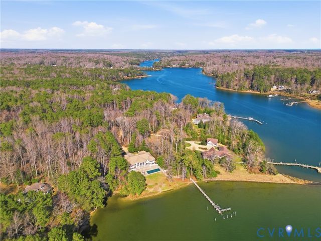 1356 Eagles Trce, Lancaster, VA 22503