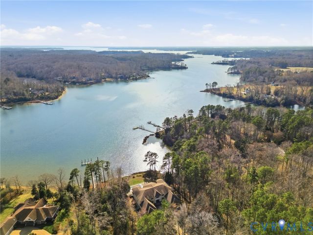 1356 Eagles Trce, Lancaster, VA 22503