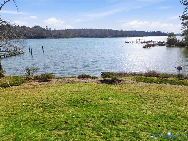 1356 Eagles Trce, Lancaster, VA 22503