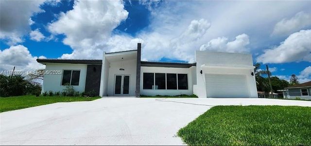 18961 SW 359th St, Homestead, FL 33034