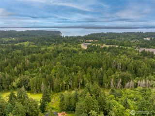 9501 Bucsit Lane NE, Bainbridge Island, WA 98110