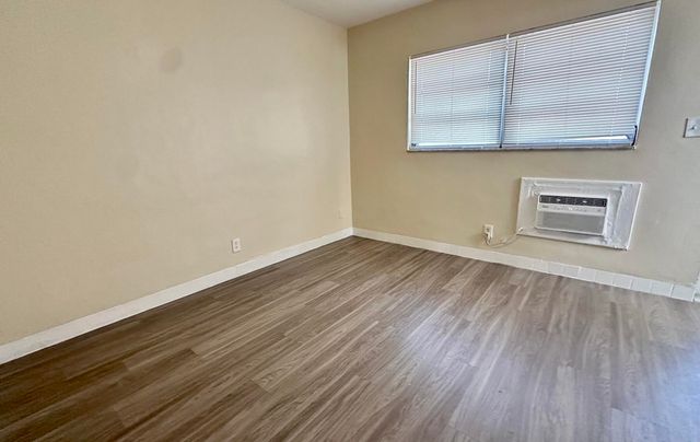 505 NE 4th Avenue 2, Fort Lauderdale, FL 33301