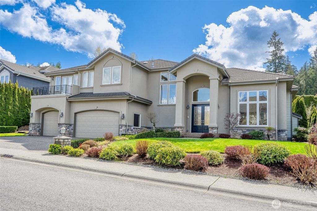 8225 155th Avenue SE, Newcastle, WA 98059